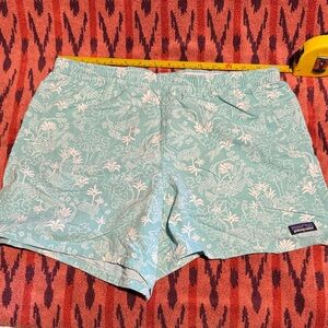 Patagonia Women's Teal Baggies™ Shorts - 5"
Style #
57058